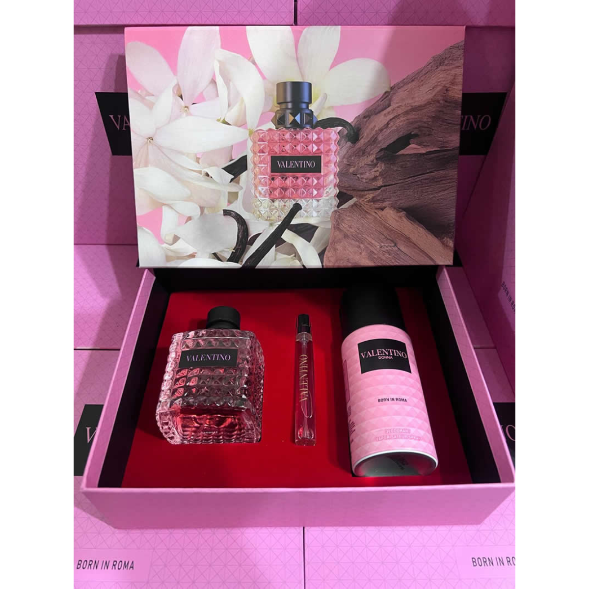Valentino Donna Born in Roma – Дамски парфюмен комплект